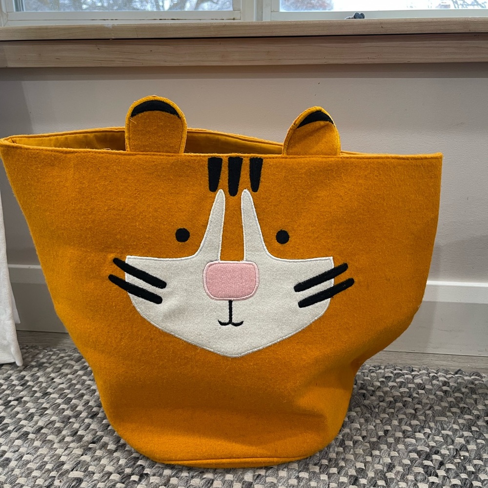 Crate and kids tiger storage bin